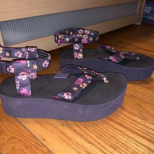 Platform tevas